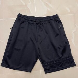Bershka shorts.